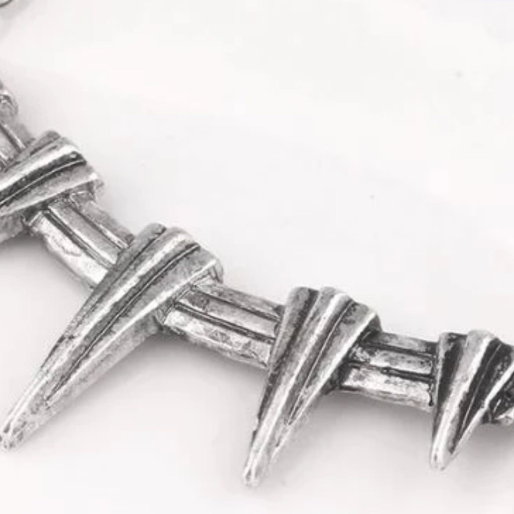 Silver Spike Necklace With Earrings